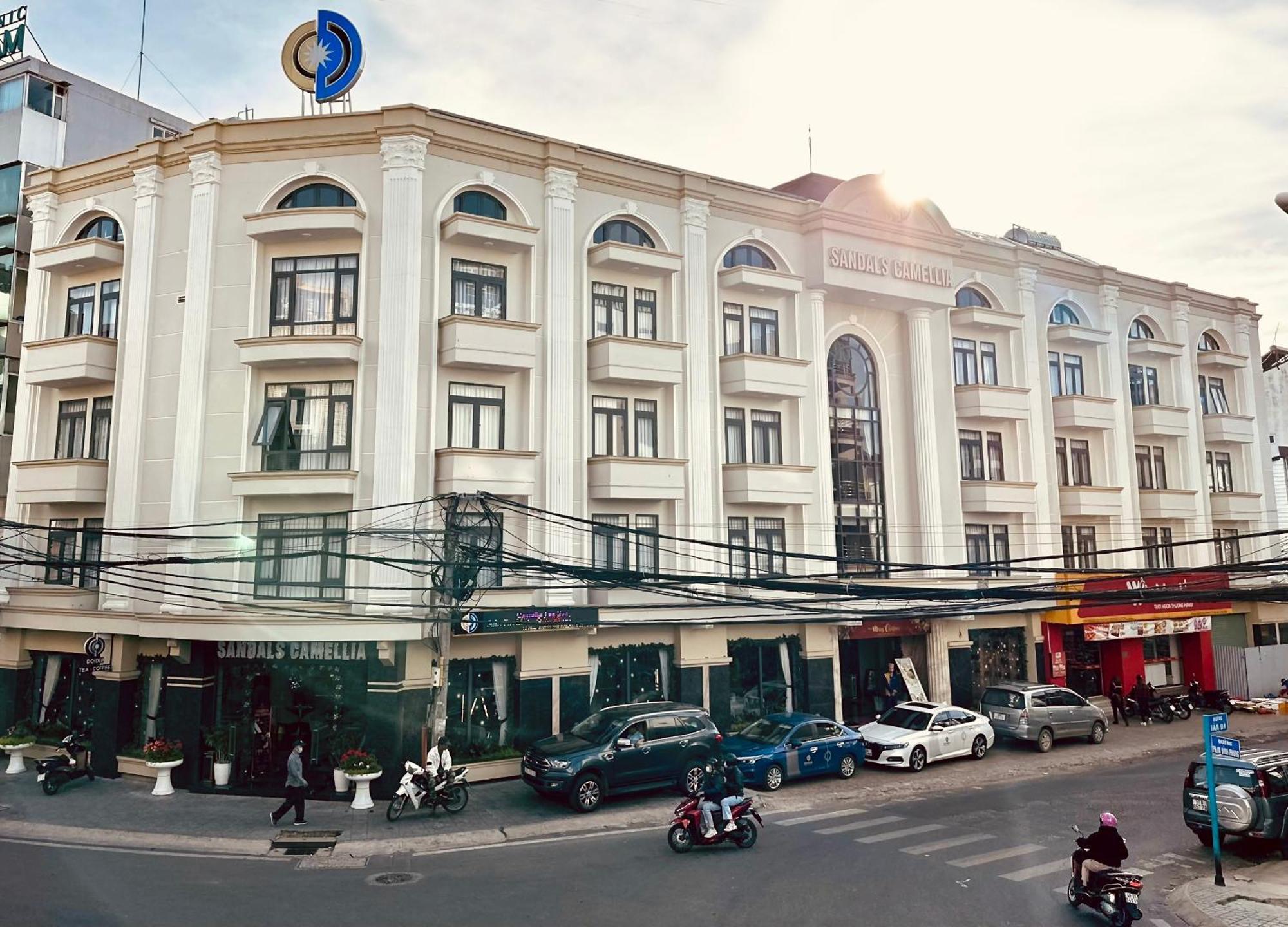 Sandals Camellia Hotel Dalat Exterior foto